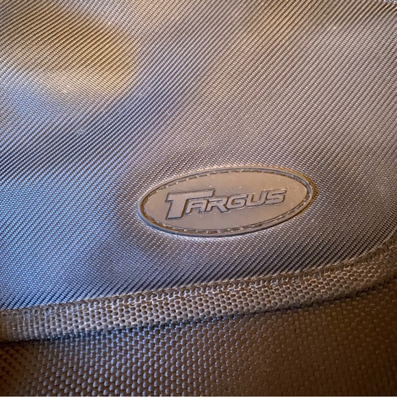 Laptop Bag / Brief Case - Picture 2 of 5